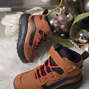 Vans Kids Toddler  MTE Mini Crest shoes size10.5Color:orange New